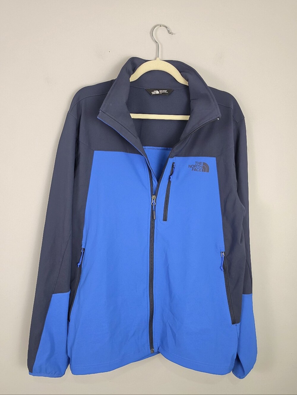 The North Face men's windfall zip up jacket Size Large
